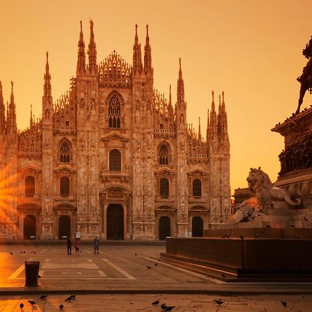 The Green Oriental; Gem In The Duomo City Center Apartment Milan Exterior photo